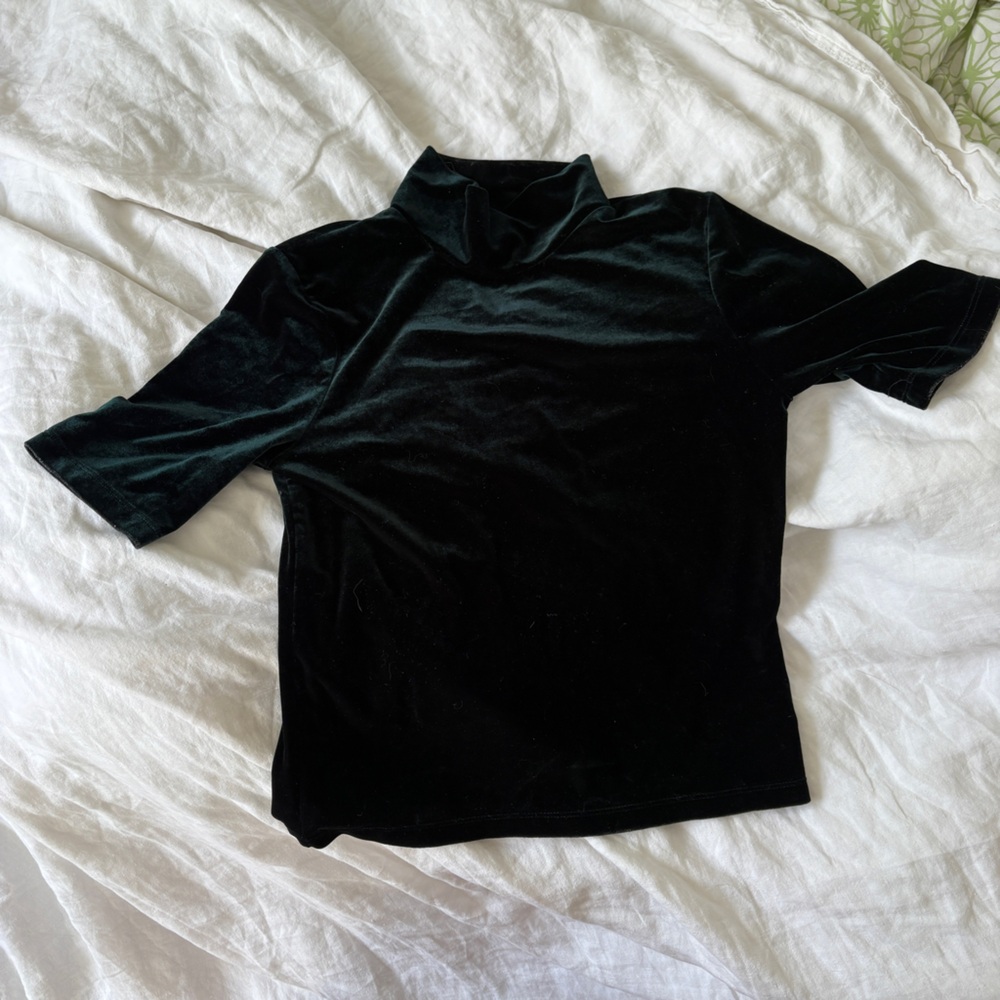 Zara Green Velvet Short Sleeve Top